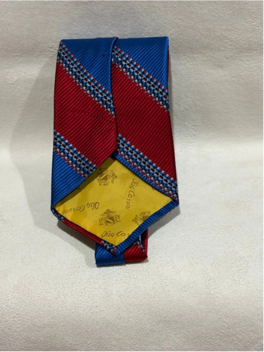 Men's Oleg Cassini Striped Tie in Red and Blue, One Size